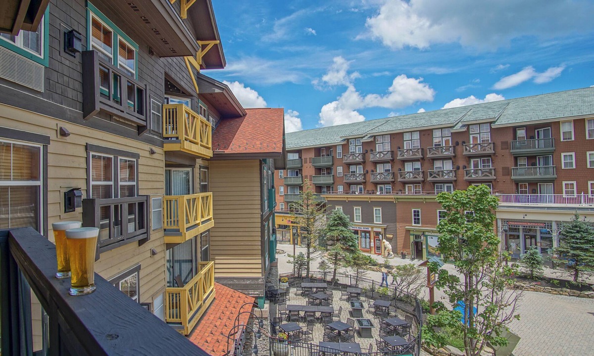 Edray Condo | Rimfire 322 - Pocahontas Sunrise Perfect Location Sleeps 4
