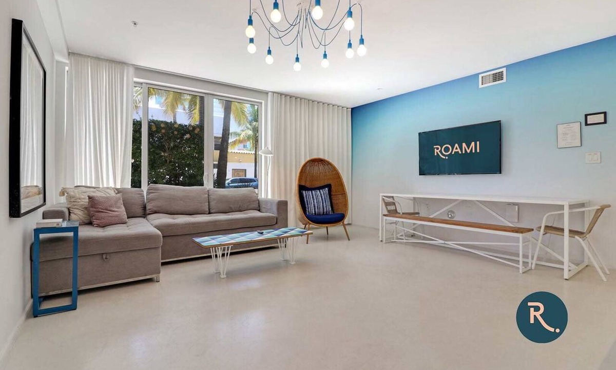 South Pointe Apartment | Roami at 250 Collins | Pool | Next to Beach