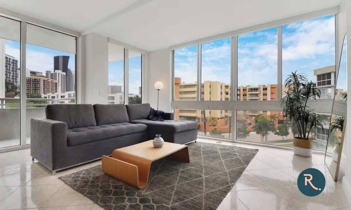 Sunny Isles Beach Apartment | Roami at Sunny Isles | 6BR - 2 units