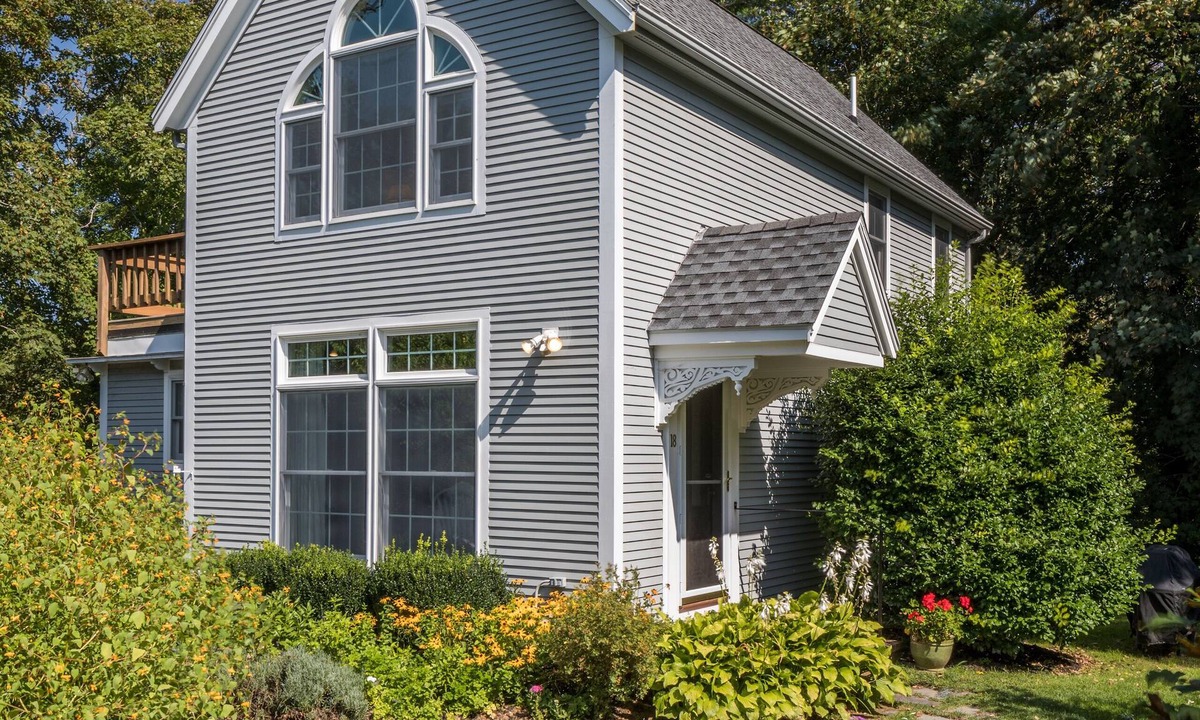 Orleans House | Rock Harbor Retreat: Special Get-Aways available in Sept. Week/Wk-ends available