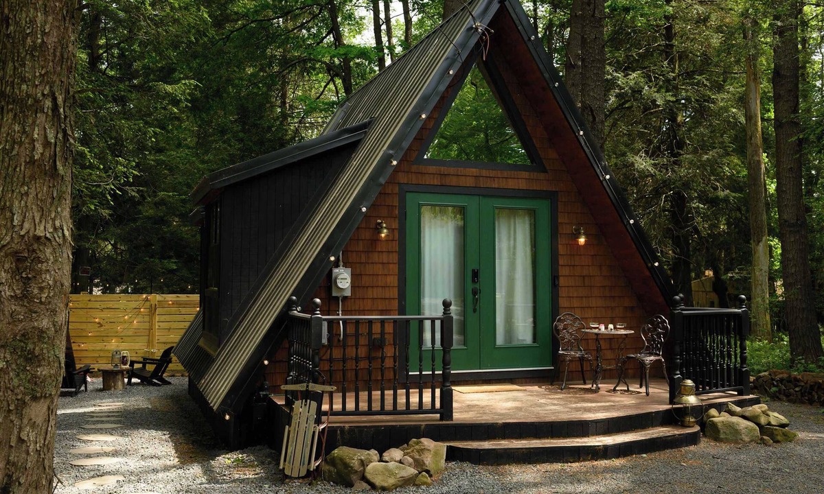 Pocono Pines Cabin | Romantic AFrame| Firepit| Grill | Projector | Pets