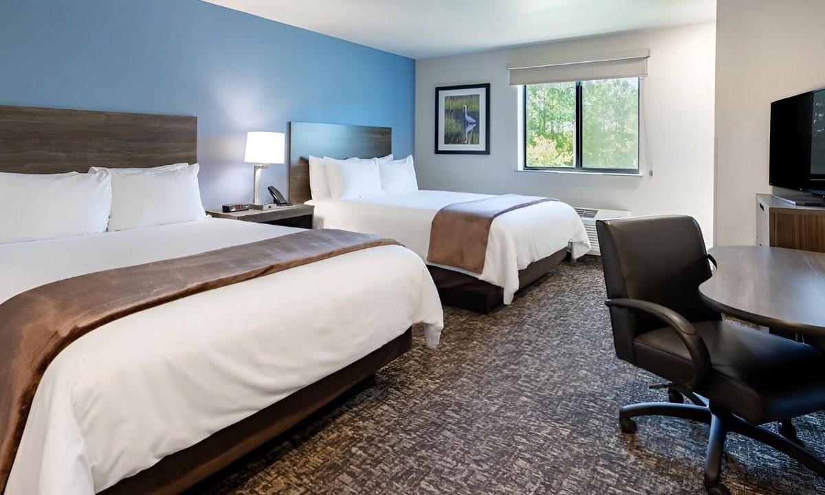 Dahlgren Hotel | Room for Families Near Dahlgren Railroad Trail and Dahlgren Heritage Museum