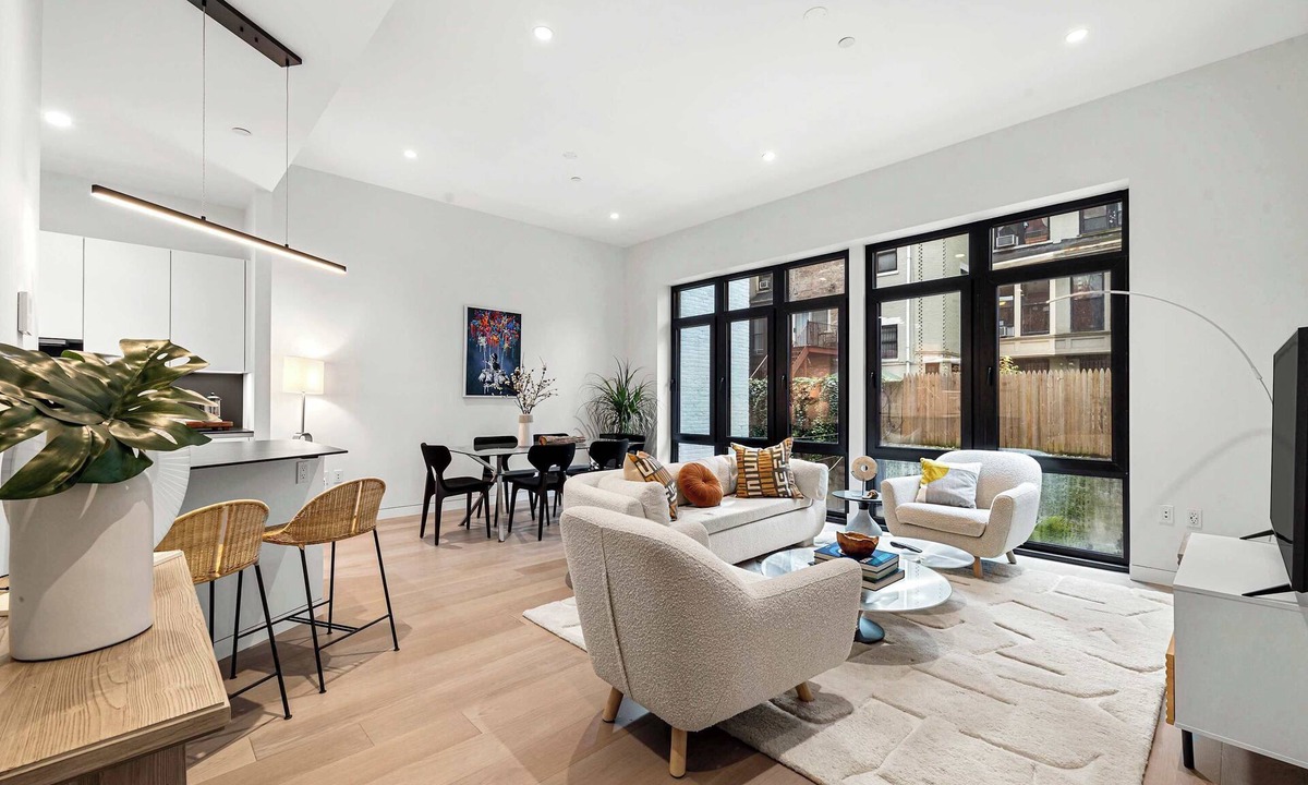 Bloomingdale Apartment | Rove Travel | Riverbank II | Designer UWS Condo
