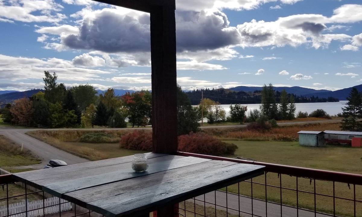 Dayton Cottage | Sailor's Nest at Flathead Lake