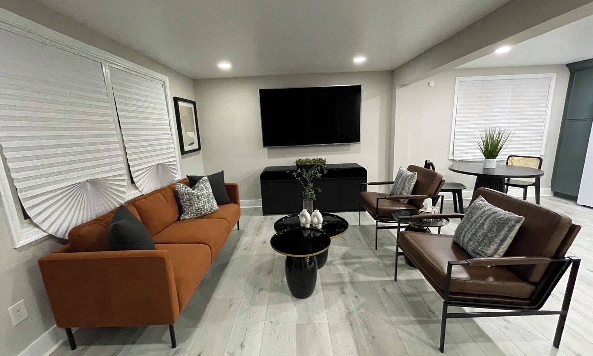 Salisbury House | Salisbury Made Simple A Lovely 3-bedroom house in charming Salisbury