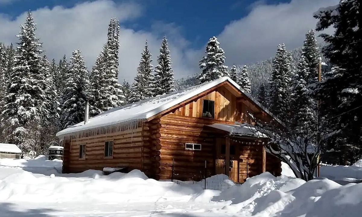 Alberton Cabin | Sanctuary Farm Log Cabin Mountain Getaway, Alberton, MT