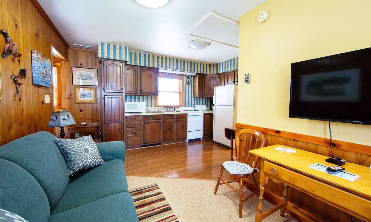 Oxford Apartment | Sandaway Suites & Beach - Full Kitchen & Private Beach Access - Eastern Shore MD