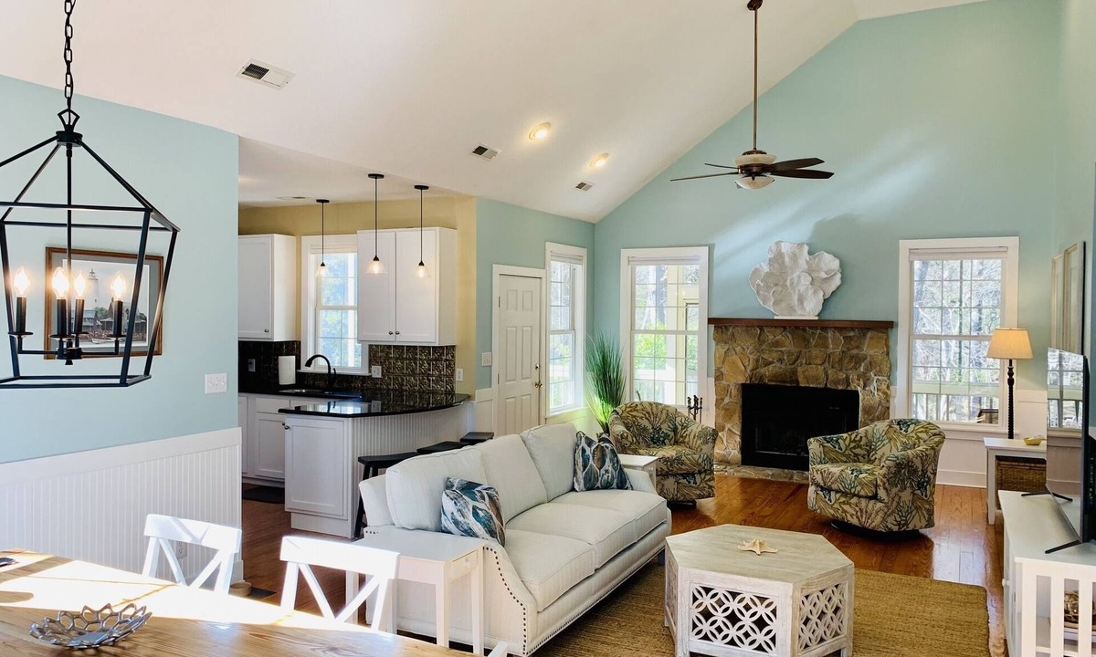 Southern Shores House | Sandpiper Cottage - Welcome to your cozy retreat!