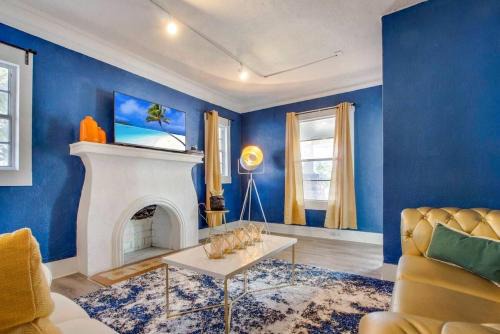 Buena Vista House | Scale Of Art House Wynwood