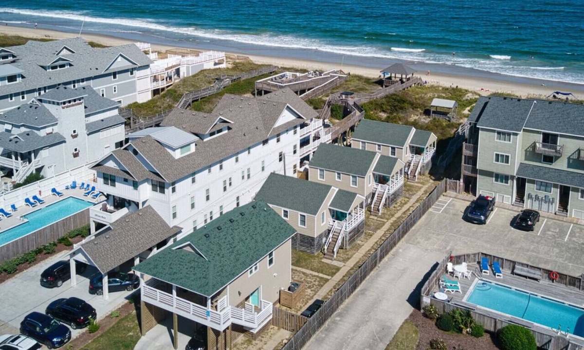 Kill Devil Hills Cottage | Sea Captain's Cottage 3 (Oceanfront Cottage Court)