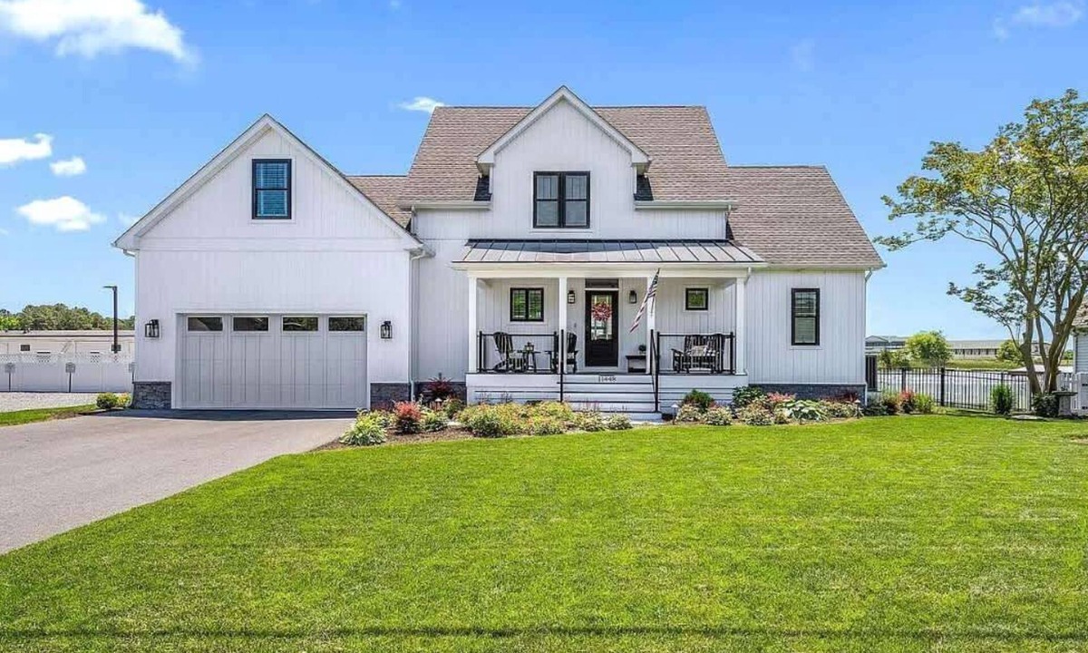 Ocean Pines House | Sea La Vie- 4 Br - sleeps 10 - private pool