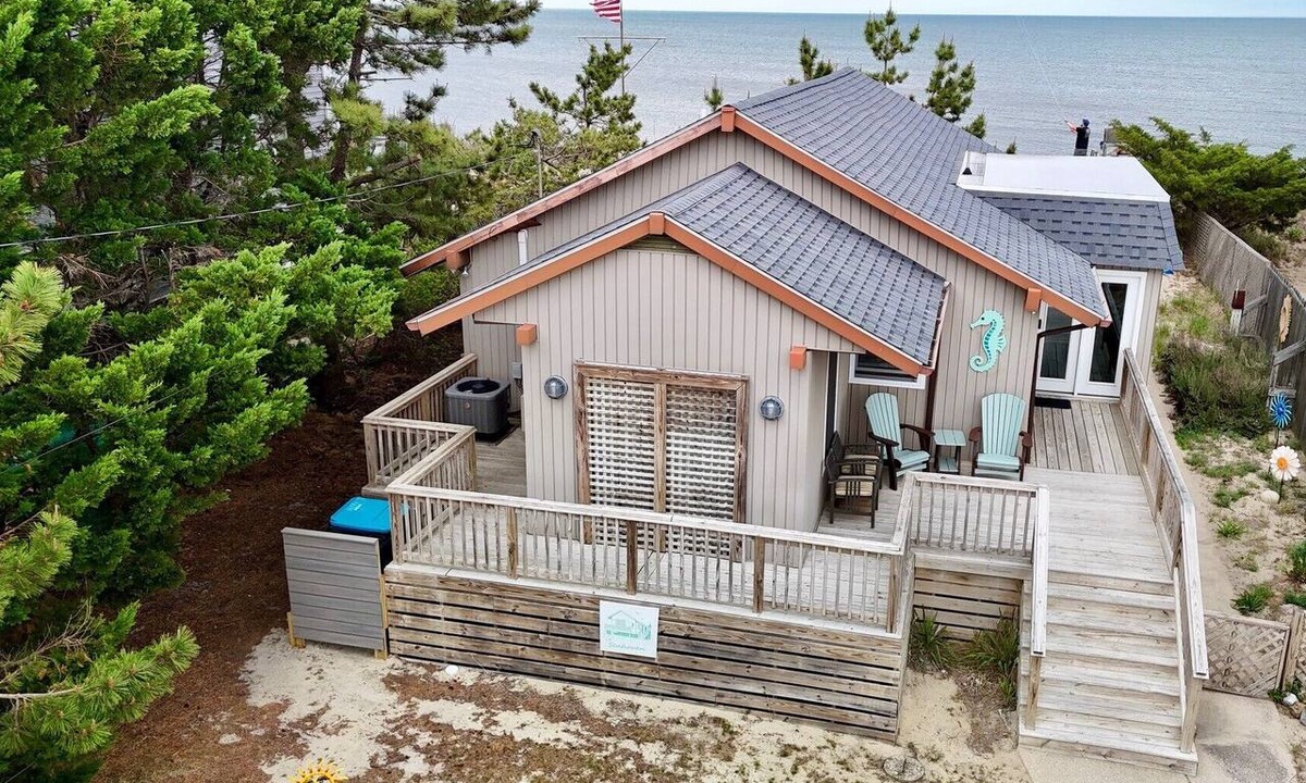 Prime Hook Beach Cottage | Seahaven Cottage- a beach-front, pet friendly cottage on Prime Hook Beach