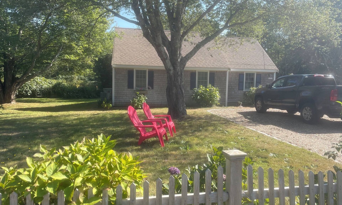 Brewster House | Seaside Cottage - Cape Cod