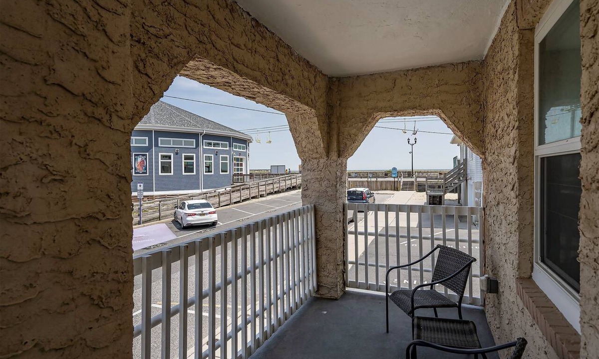 Seaside Heights Condo | Seaside Suite Steps to Beach & Boardwalk Prime Location