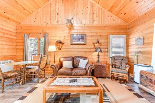 Bigfork House | Secluded Bigfork Cabin w/Canoes & Views!