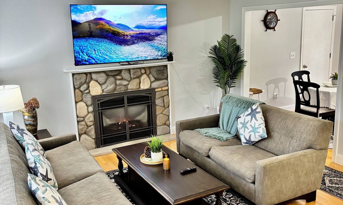 Centerville House | Serene 3-bedroom house with AC in charming Barnstable.Close to Graigville beach