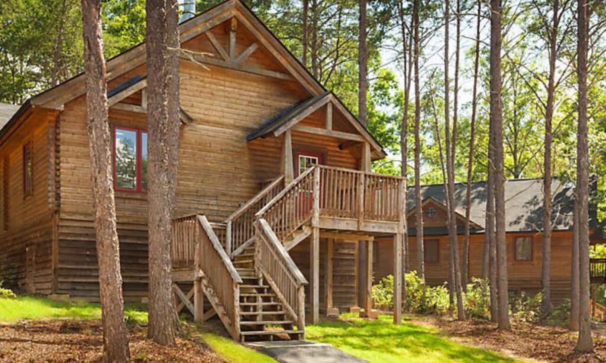 Gordonsville Cabin | Shenandoah Crossing - 3 Bedroom/2.5 Bath Condo