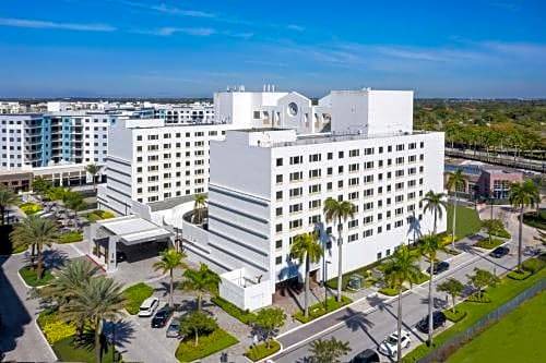 Plantation Hotel | Sheraton Suites Fort Lauderdale Plantation-NEWLY RENOVATED