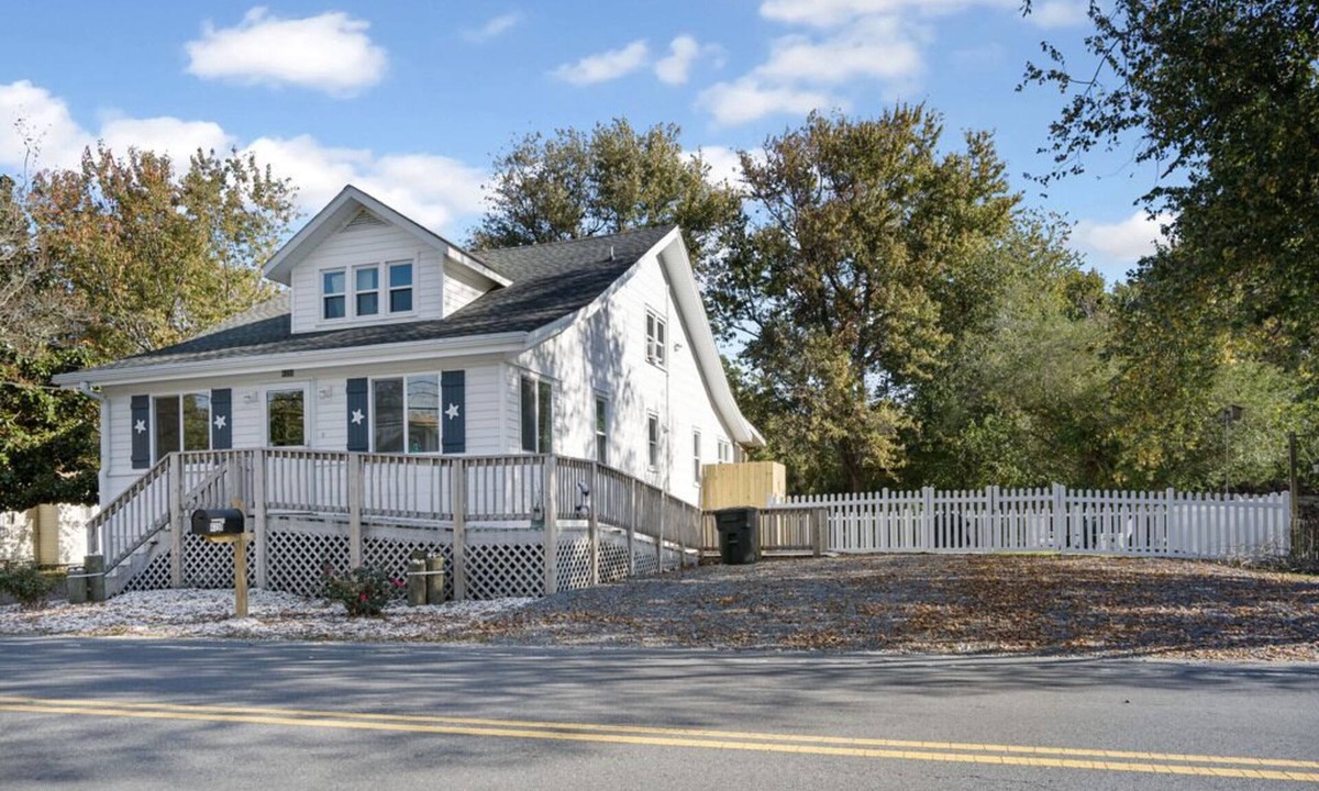 Chincoteague House | Shore to Please by Seaside Vacations & Sales