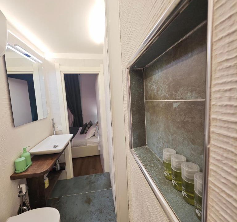 Roman Ghetto Apartment | Sidus Suite