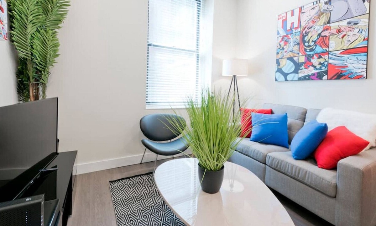 Downtown Boston Apartment | Simple 1br | Financial District | Keyless Entry