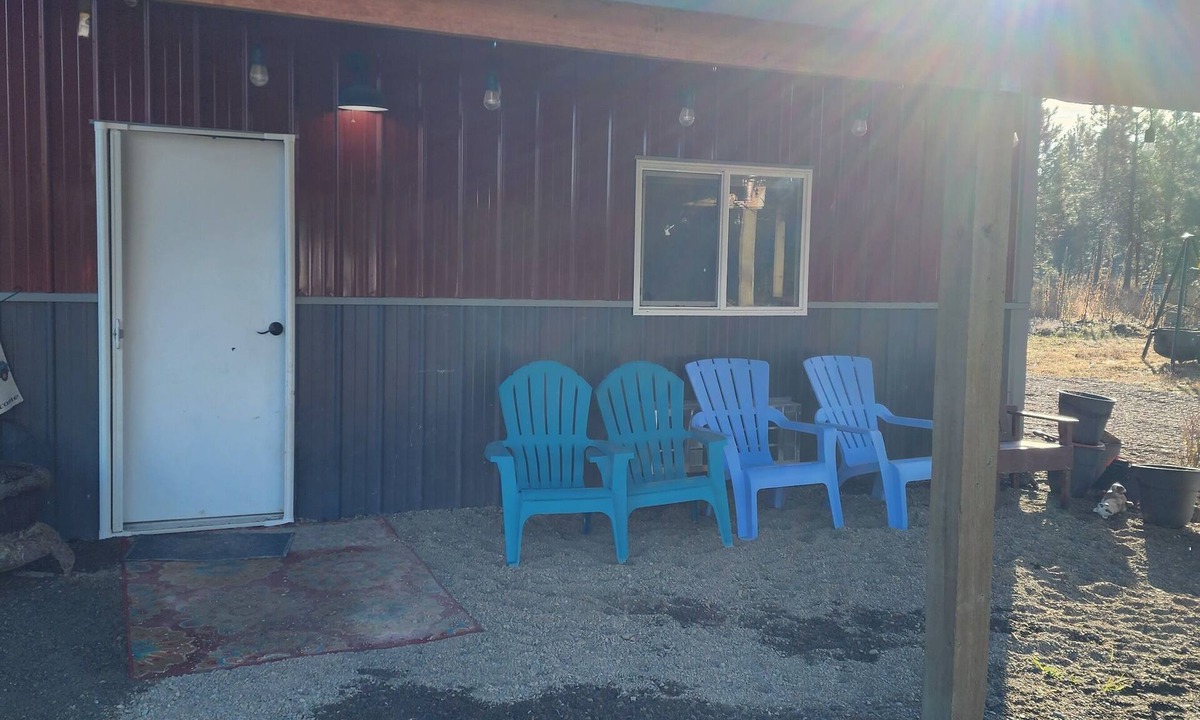 Trout Creek Apartment | Simple & Quite 2-bedroom 1 bath in Trout Creek minutes from the Clark Fork River
