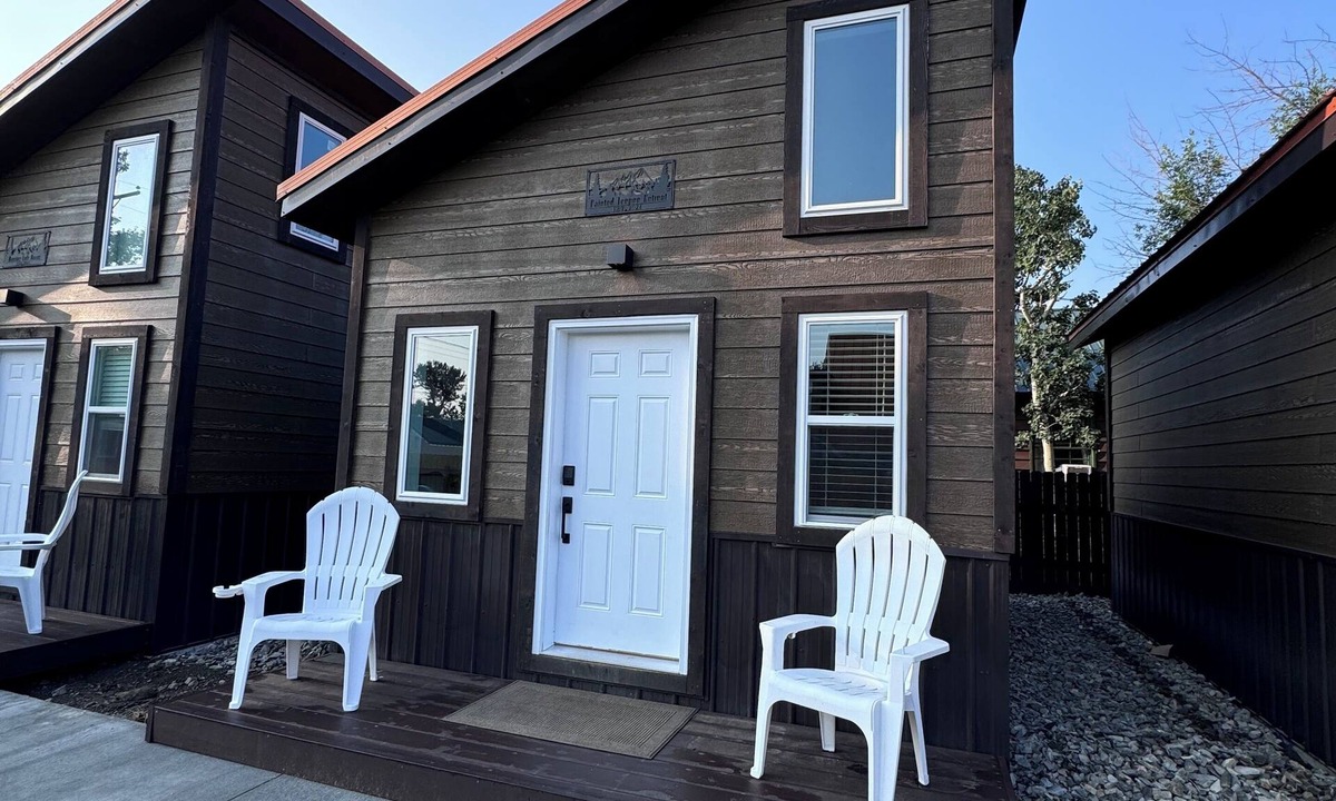 East Glacier Park Village Cabin | Sinopah Mountain Chalet