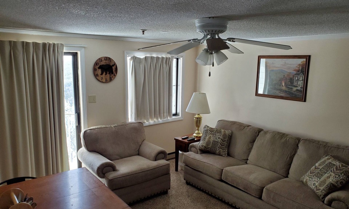 Edray Condo | Ski In/Ski Out. Next to the village. Gated parking. Mtn views. Free Wi-Fi. #284