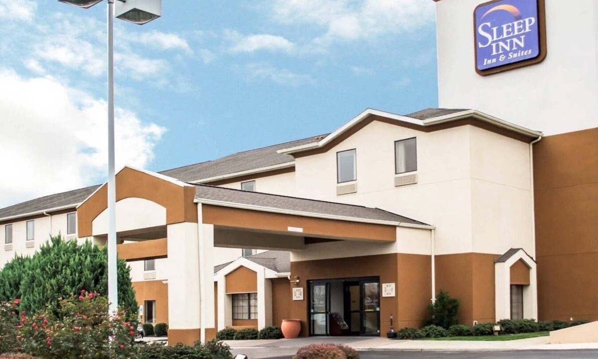 Stony Creek Hotel | Sleep Inn & Suites Stony Creek - Petersburg South