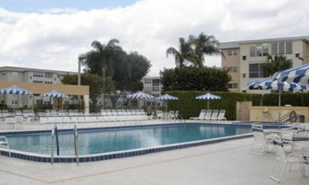 Boynton Beach Apartment | Snowbirds Welcome - 50+ Community - 1st floor condo - Seasonal Rentals Only