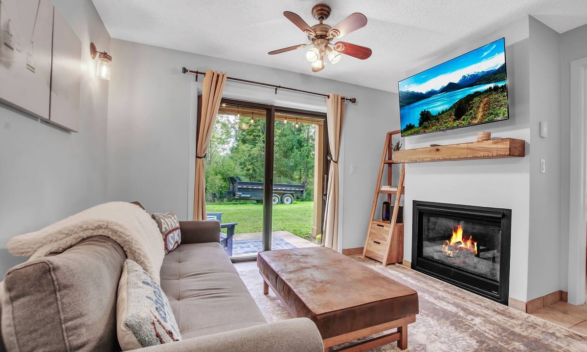 Great Valley Condo | SnowPine Condo, King Bed, Patio + Fireplace