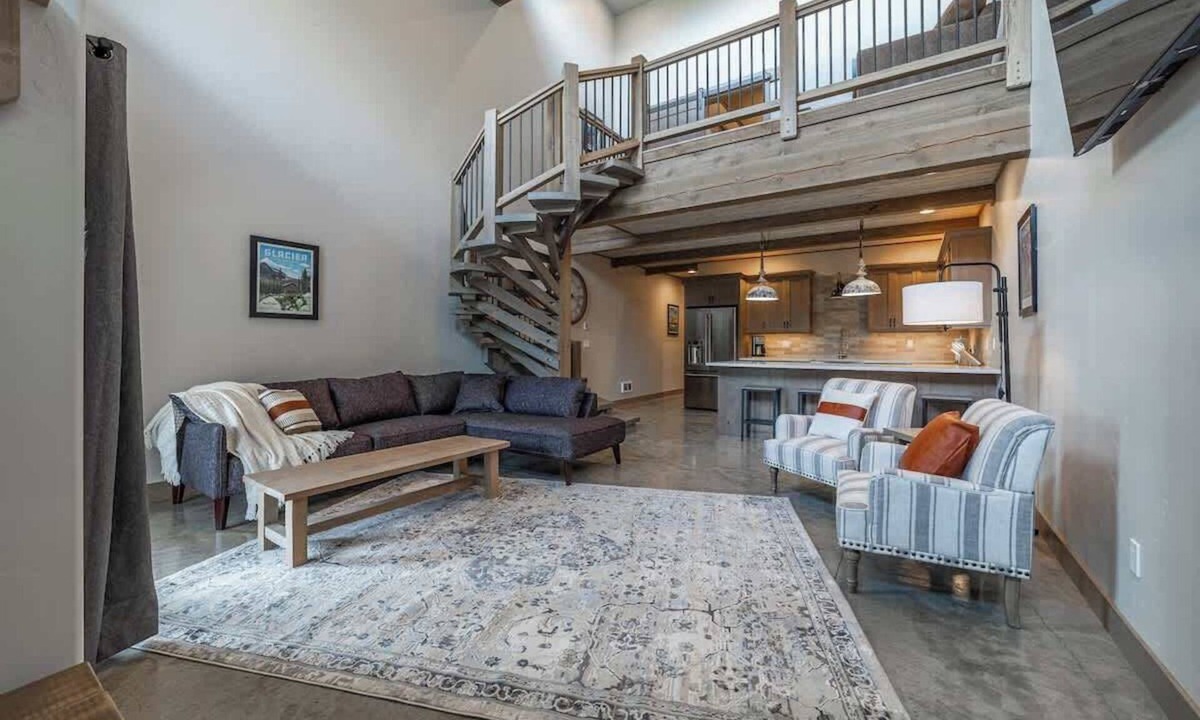 Coram Condo | Soak up Glacier Here Modern 2 BD/2BA Private Spa