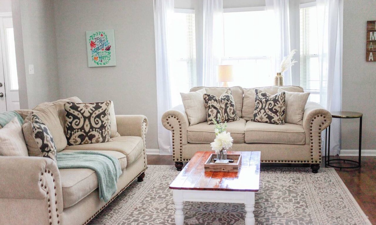 Norfolk Apartment | Sojourn Family Home Sleeps 6