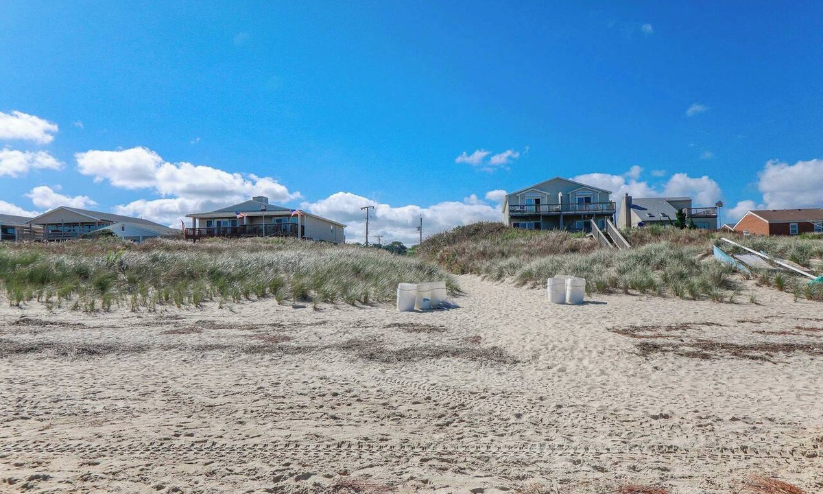 Chic's Beach Apartment | Sojourn's Sea Views with Balcony Sleeps 4