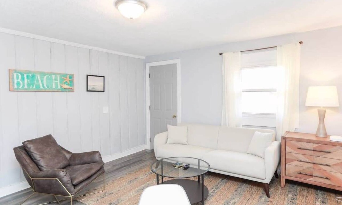 Willoughby Spit Apartment | Sojourns Spit 2 BR Beach Shack 1278WOV#2