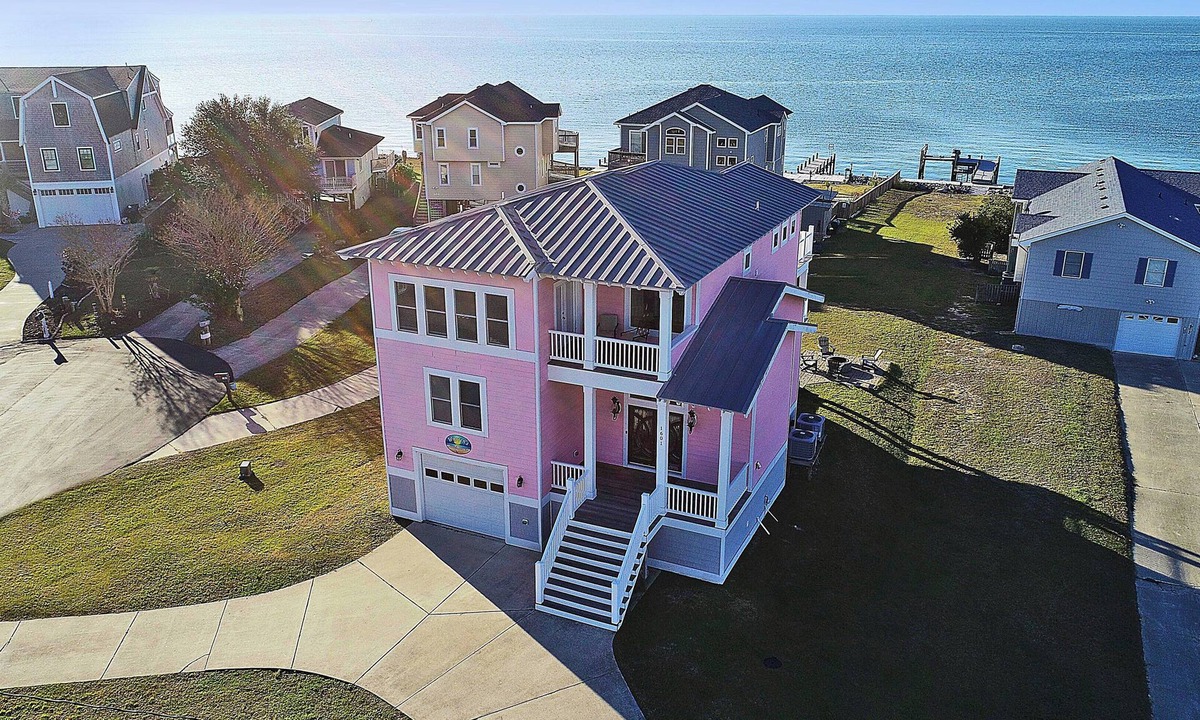 Colington Harbour House | Soundfront, Sound Views, Private Dock, Rec Room, COL21, Warrens Sound Retreat