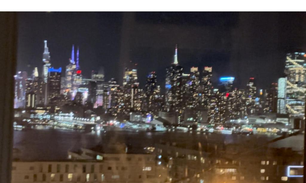 Weehawken Apartment | Spacious 3-bedroom Apartment Stunning Views NYC