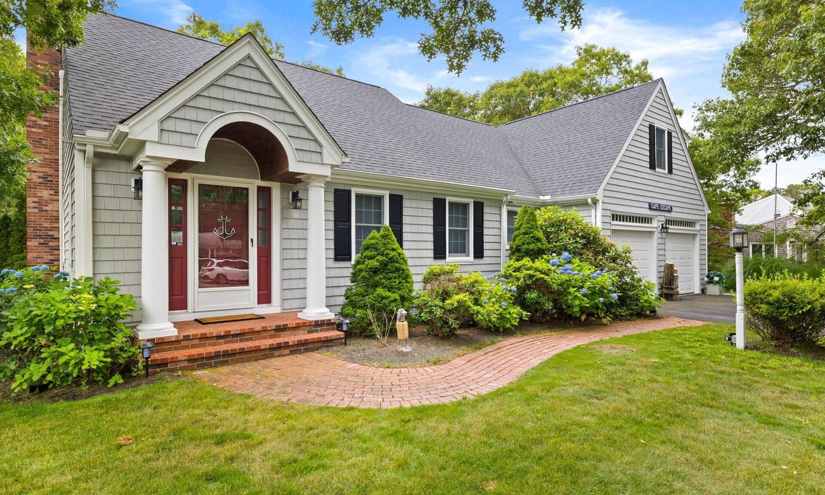 Bass River House | Spacious 4-Bedroom + Loft Home with Central AC – Walk to the Beach!
