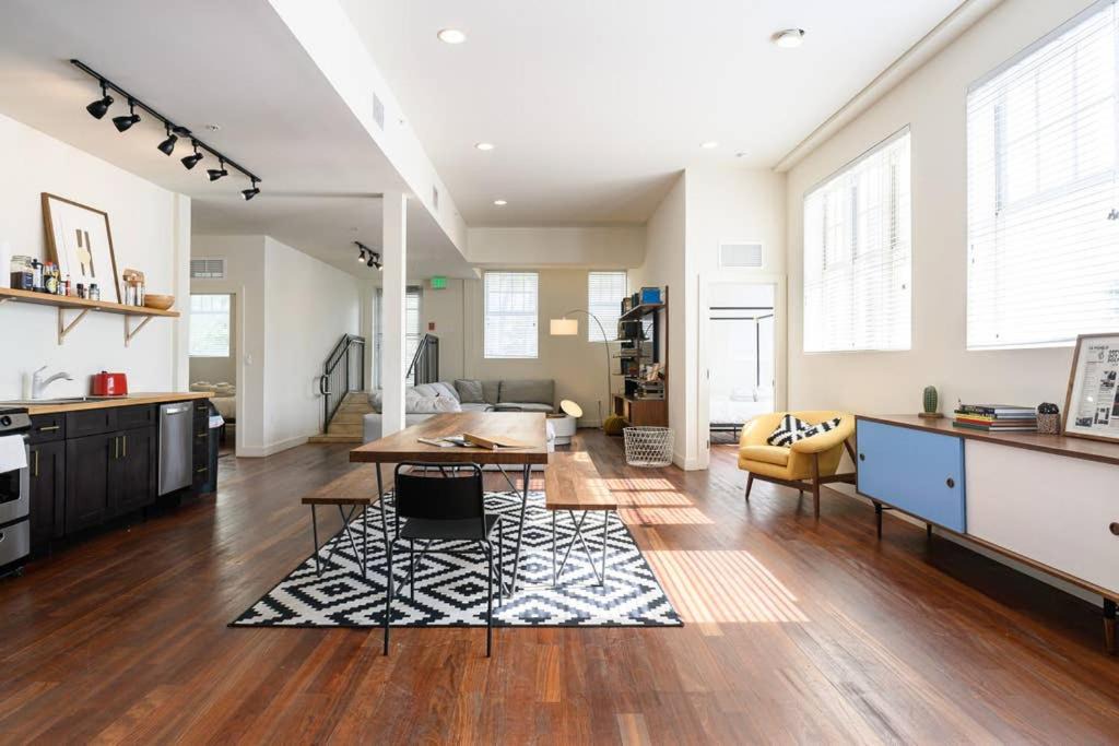 South Pointe Apartment | SPACIOUS 4bd2ba Best Neighborhood Walk to Beach