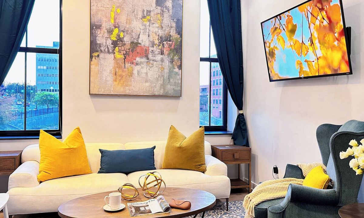 Downtown Apartment | Spacious 4BR Downtown Home, Sleeps 8, Walk to PPAC & Dining