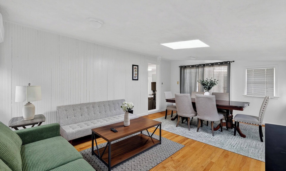 Malden Apartment | Spacious 5Br home in Malden with AC & heat