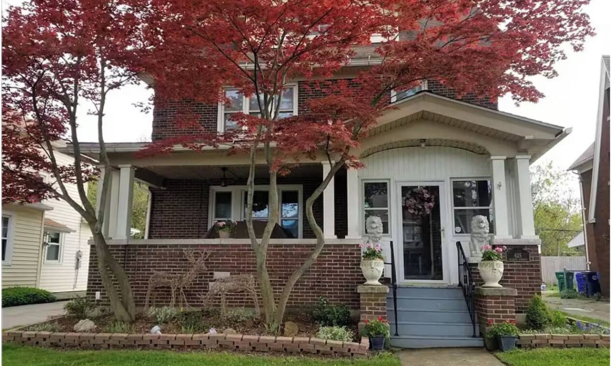 Niagara Falls House | Spacious 6-Bedroom Home Near Niagara Falls & Gorge view Trail
