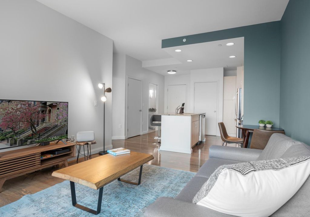Chinatown Apartment | Spacious + Bright 1BR in Theater District w/ Gym by Blueground