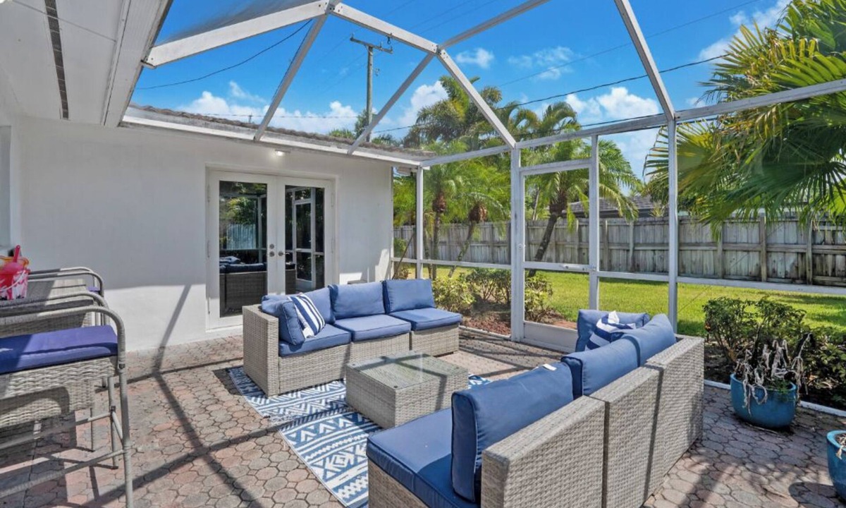 Fort Lauderdale House | Spacious & Bright Sunny Home, Mins from the Beach!