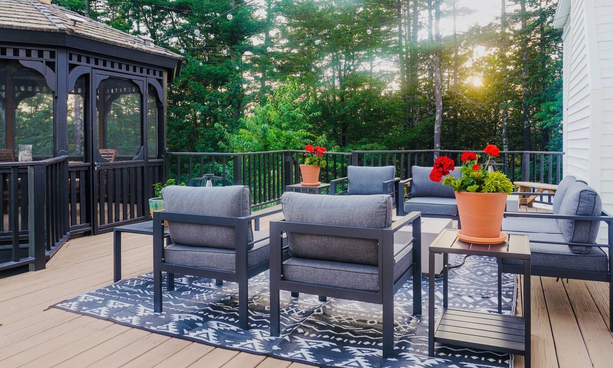 Meredith House | Spacious Lakes Region Retreat—Game Room & Gazebo