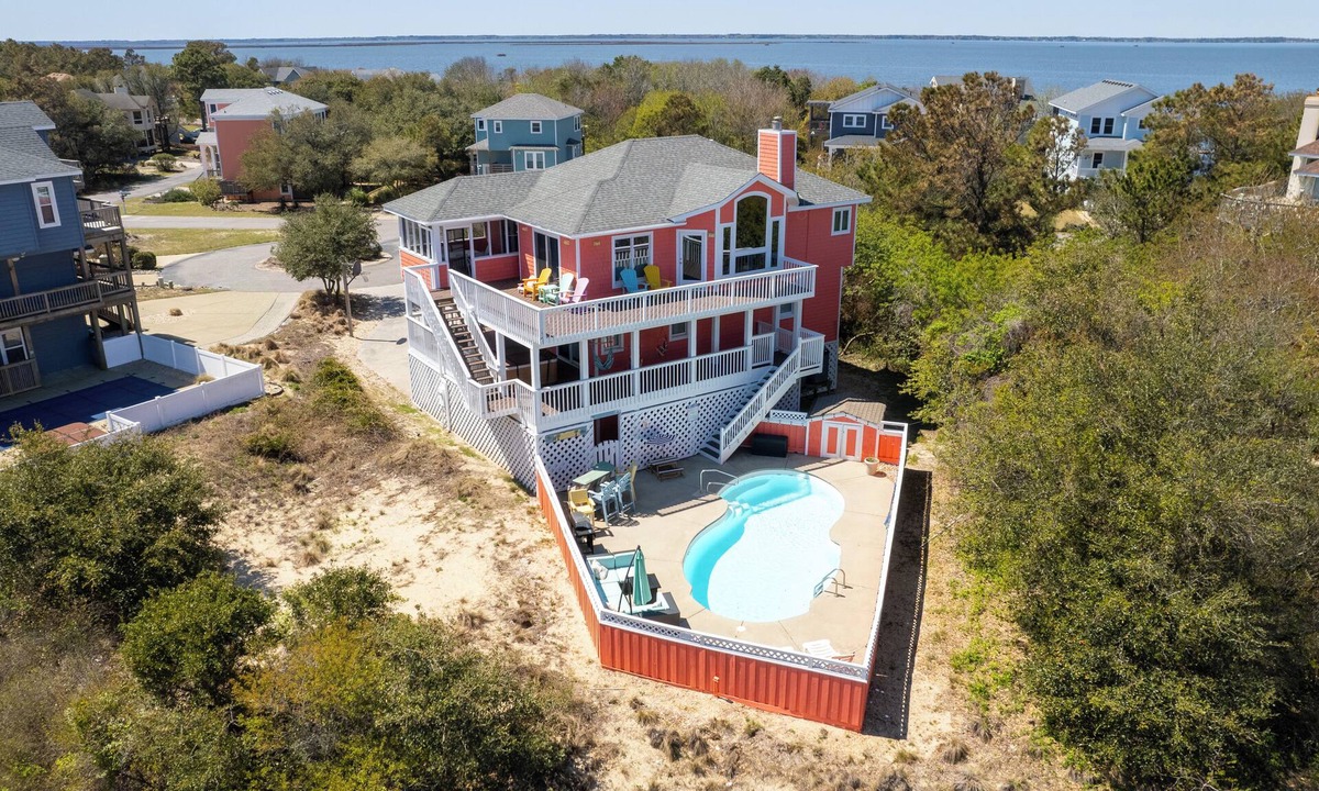 Monteray Shores House | Spacious Pet Friendly 6-bedroom all season retreat in Corolla w/pool and sauna