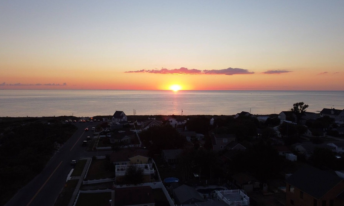 North Cape May House | Spectacular Delaware Bay views 2 blocks from the beach!
