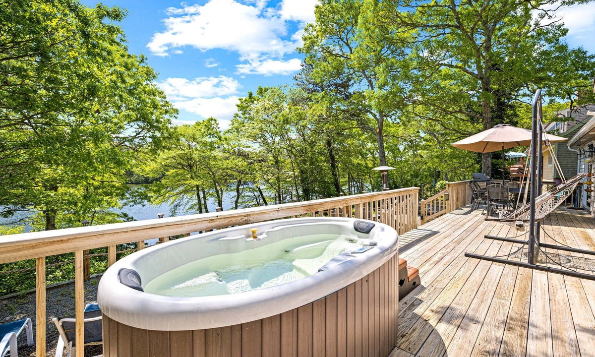 South Yarmouth House | Spectacular Waterfront Pond Views,Hot Tub,Deck, Kayak, Fish Private Dock Dogs OK