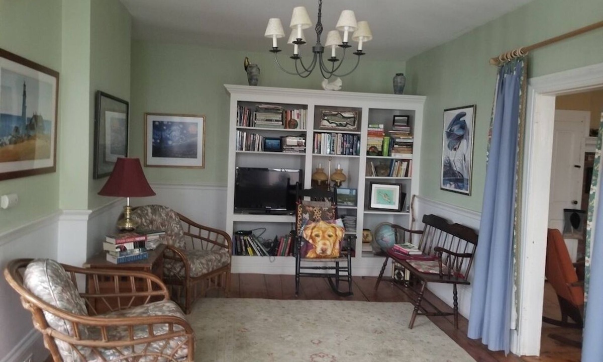 Newburyport House | Spend summer in historic Newburyport home, walk to downtown, bike to beach.