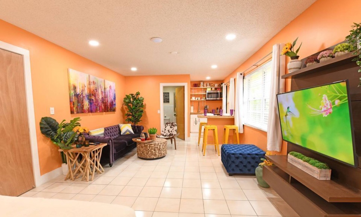 West Little Havana Apartment | Spring Sale | Studio near Calle Ocho | Beach 10min